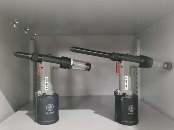 氣動拉釘槍怎么調(diào)節(jié)吸力-氣動拉釘槍吸力調(diào)節(jié)教程