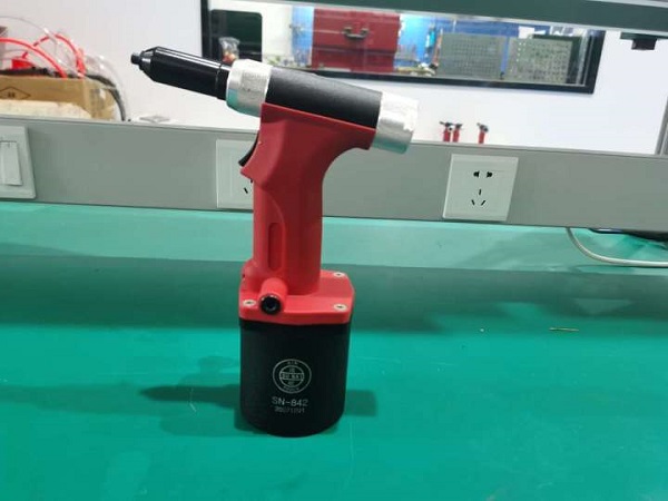 不同型號(hào)拉釘槍